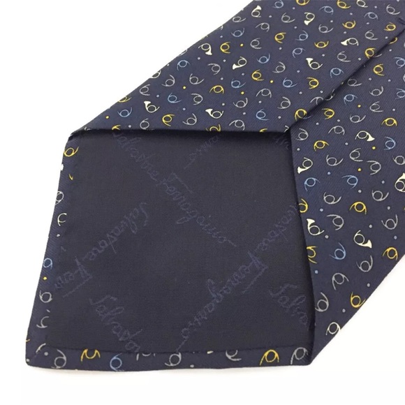 AUTH Salvatore Ferragamo 100% Silk Tie Navy - Picture 5 of 8